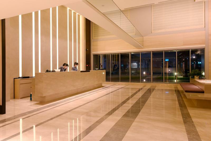 Hotel COZZI Ximen Tainan Esterno foto